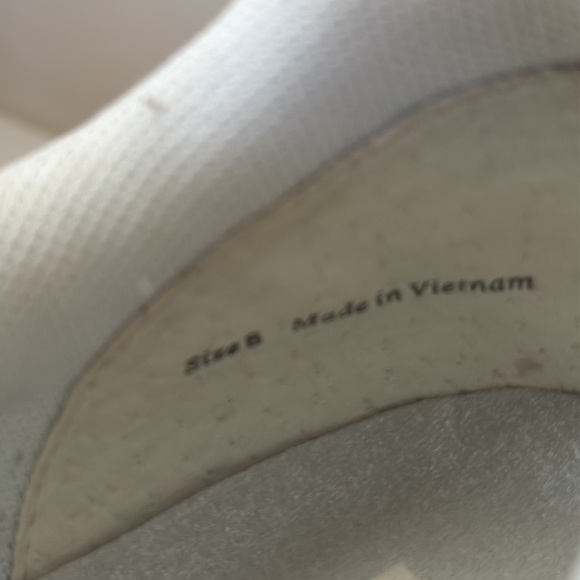 Dolce Vita White Lace-Up Sneakers - Picture 5 of 5